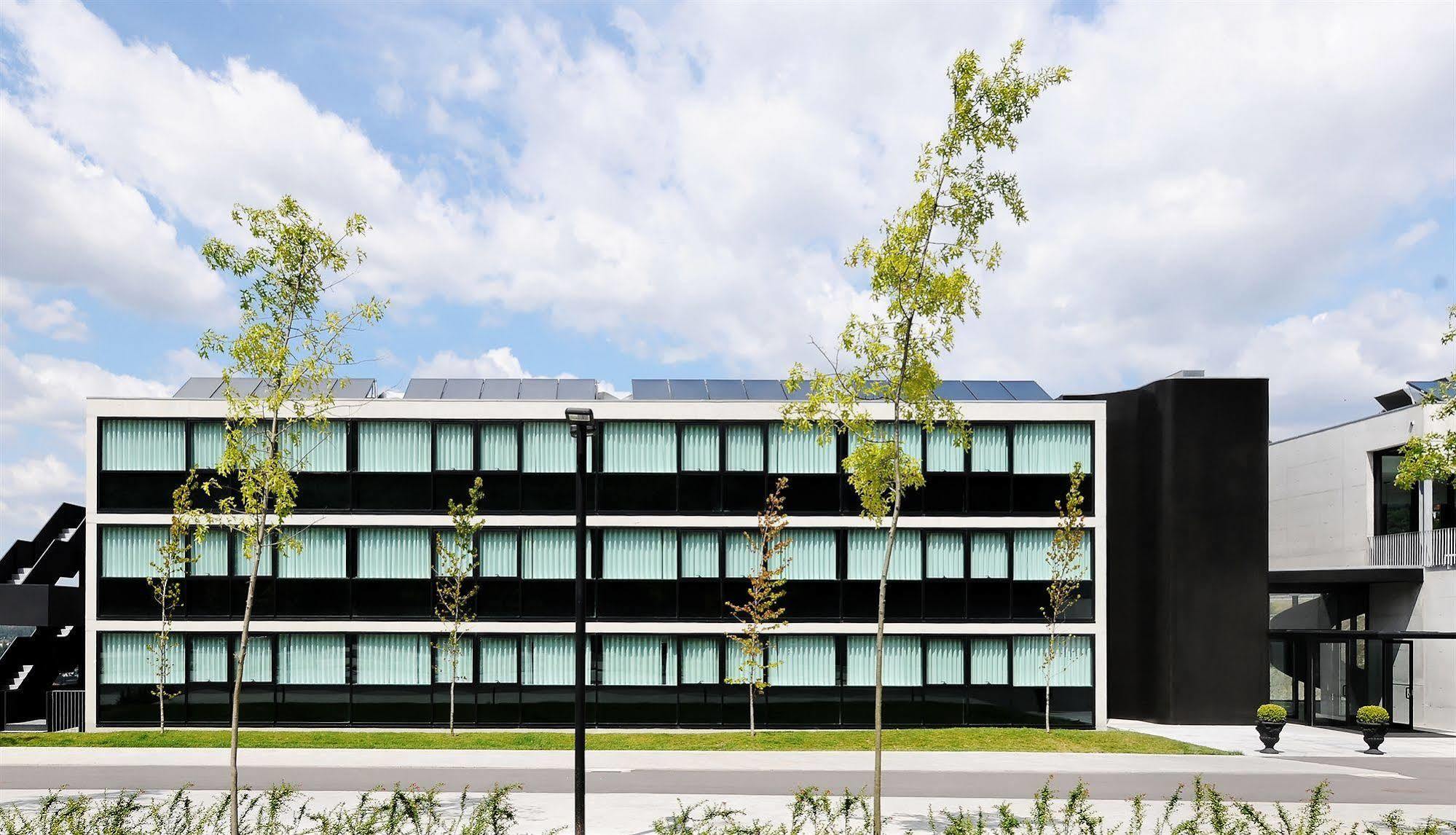Open Village Sports Hotel & Spa Club Guimarães Exterior foto