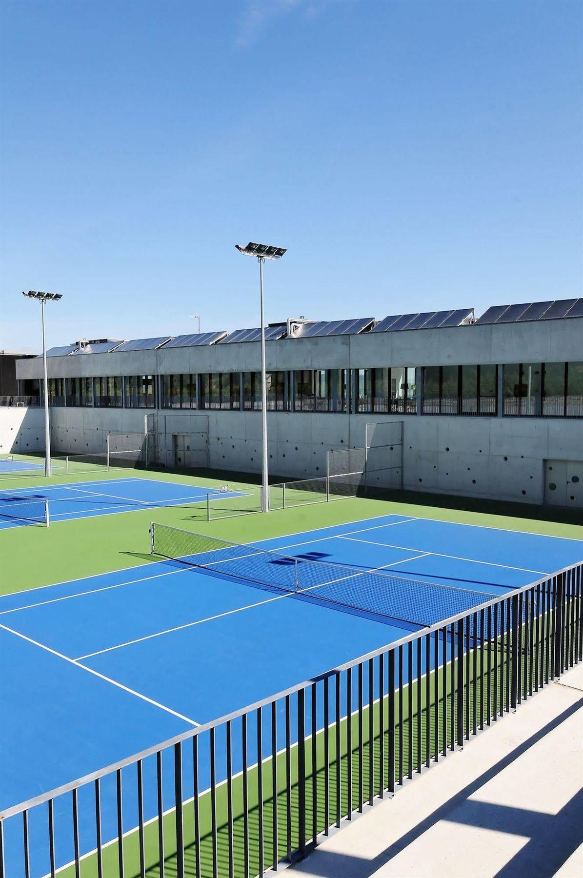 Open Village Sports Hotel & Spa Club Guimarães Exterior foto