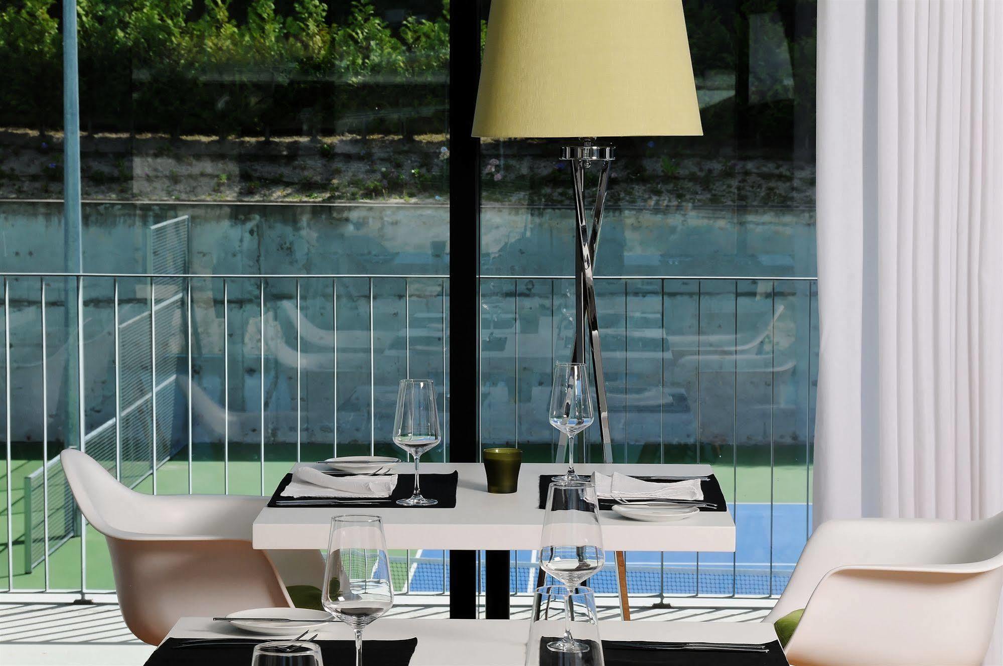 Open Village Sports Hotel & Spa Club Guimarães Exterior foto